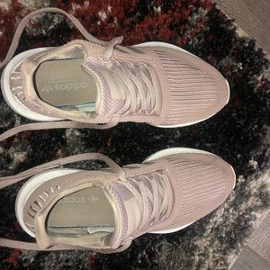 Adidas Swift Run Sneakers